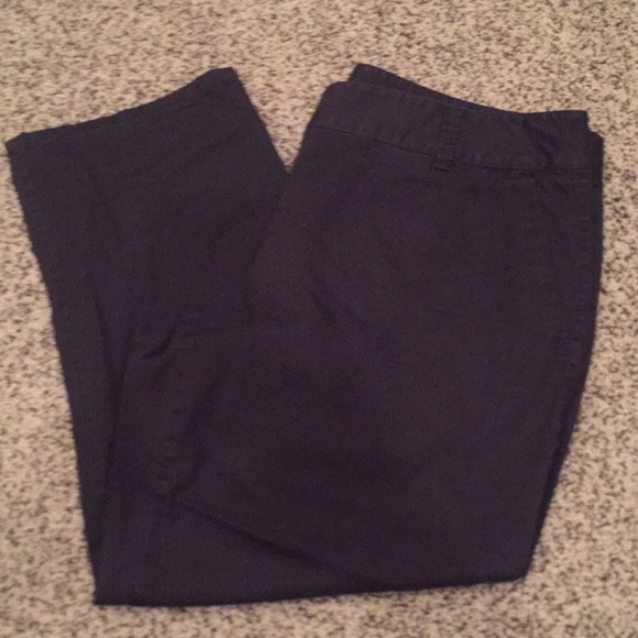 Ann Taylor Pants - Black capris